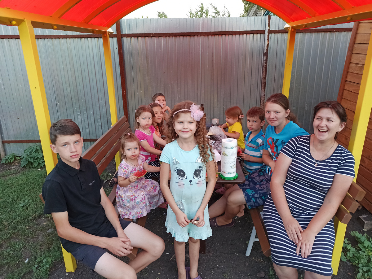 Только жизнь людей - это не сказка, и у человеческих историй бывают совершенно разные продолжения.