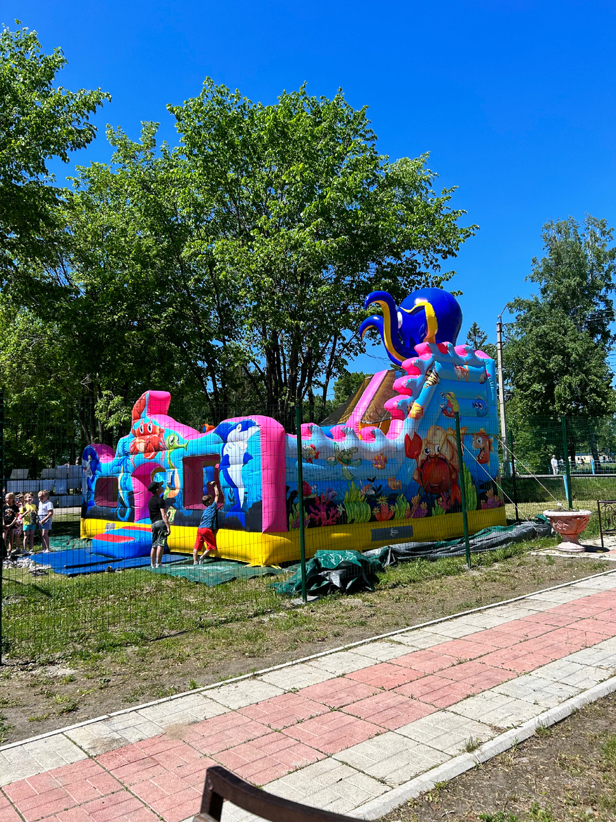 Весь день жарю оладьи! Детская площадка по-деревенски | Из города в тайгу |  Дзен