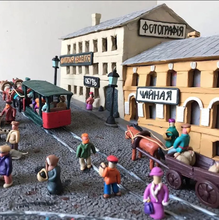    "Двор на Кировской, 70-е годы"."Галерея Давыдково"