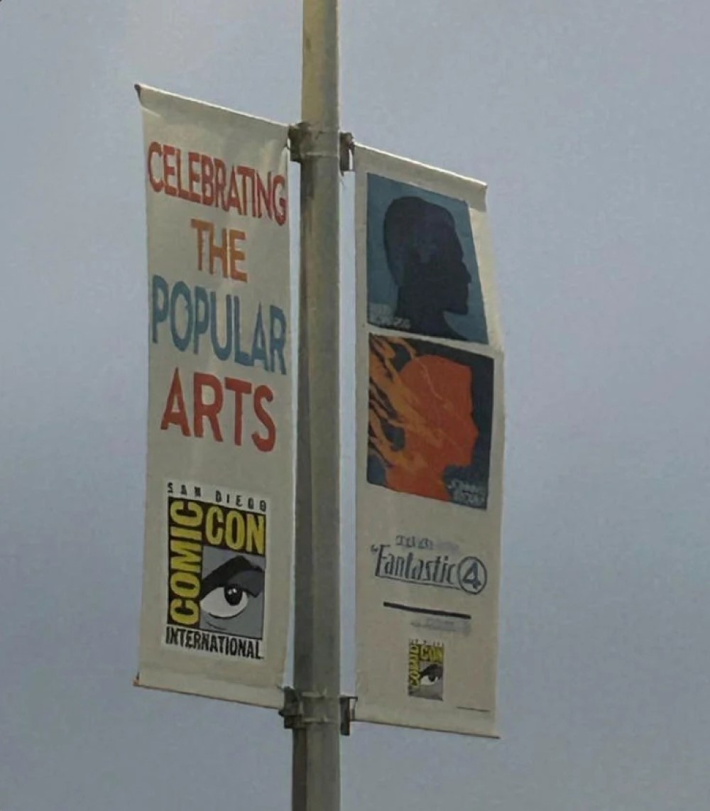     Промо-арт фильма «Фантастическая Четверка» (2025) / Фото: X (бывший Twitter)*/robdino1925/ *соцсеть запрещена в России