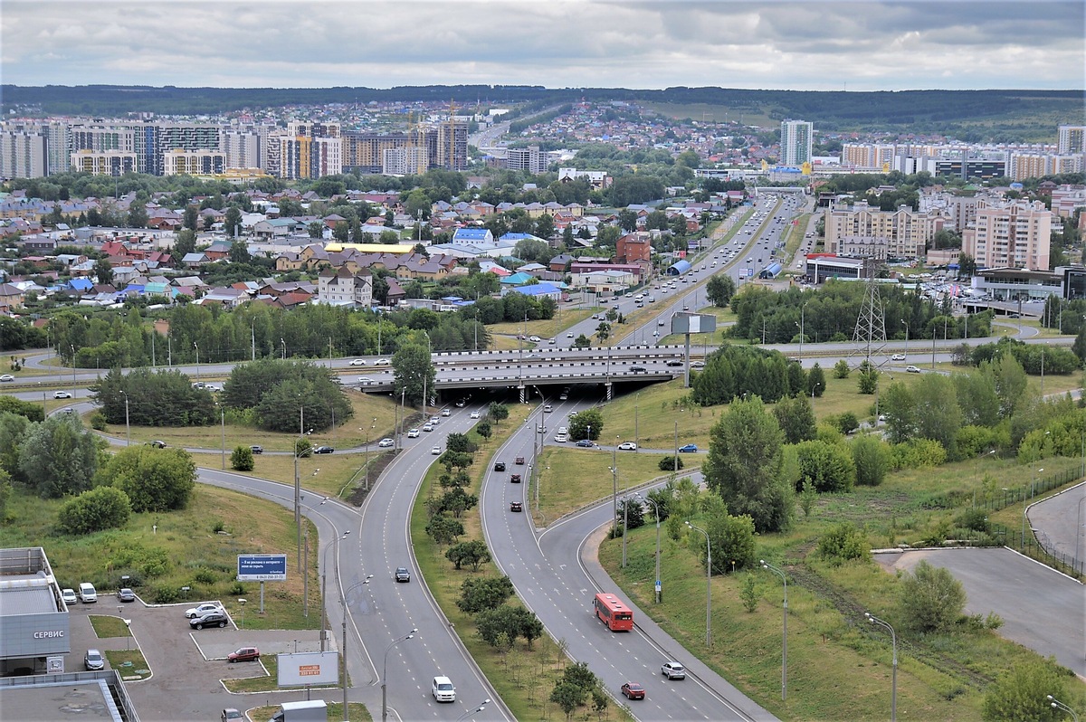 Путь от Мамадышского тракта до центра Казани — финальный участок маршрута. Если проезжать этот отрезок не в час пик, удастся добраться в пределах получаса. Фото: MarSaf / Wikimedia