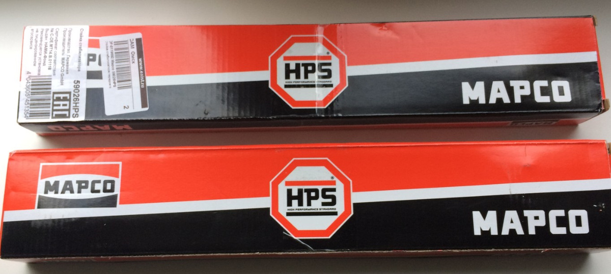 Те самые стойки стабилизатора, которым  предстояло сменить безвременно почившие родные с завода.  © Фото из личного архива автора, 2018 год