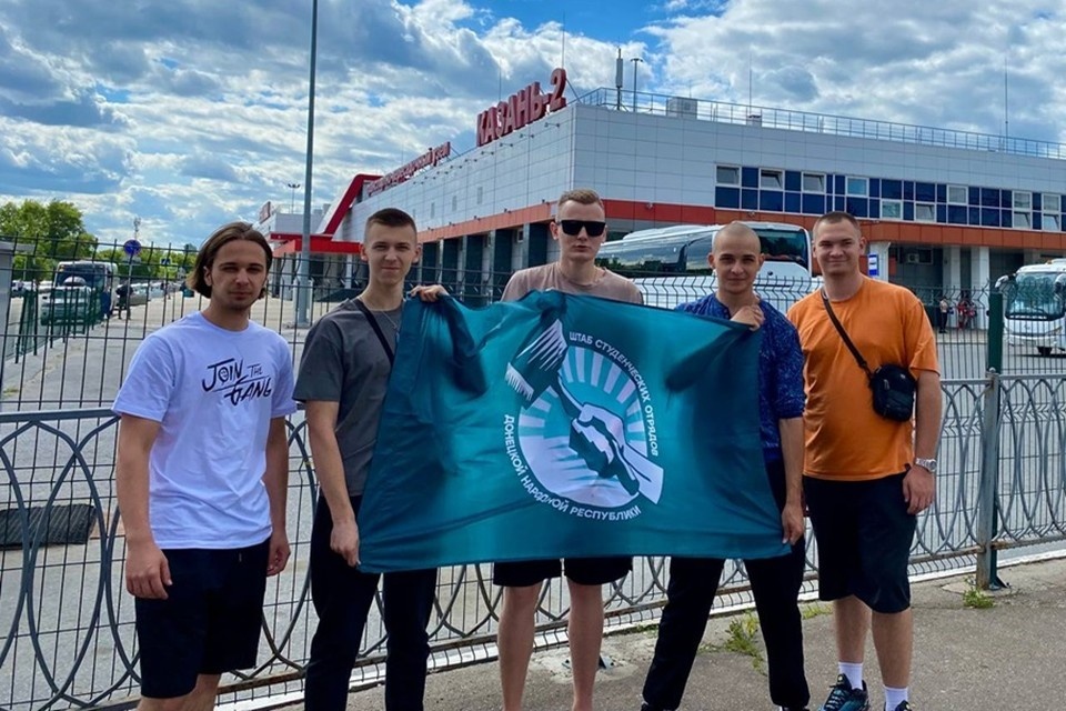    Ребята из студенческих отрядов ДНР приступили к работе на предприятии КАМАЗ. Фото: РСО ДНР