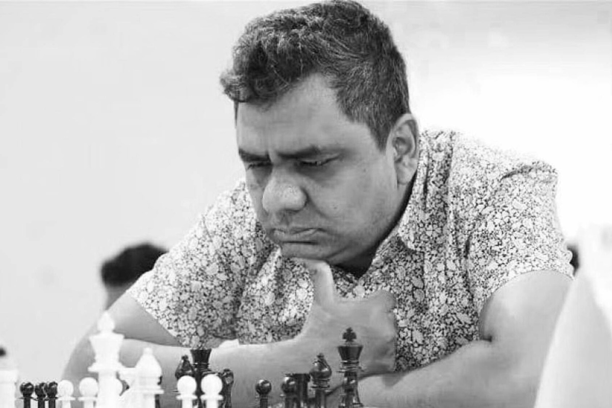     Скоропостижно скончался во время партии чемпионата страны 50-летний гроссмейстер Зиаур Рахман