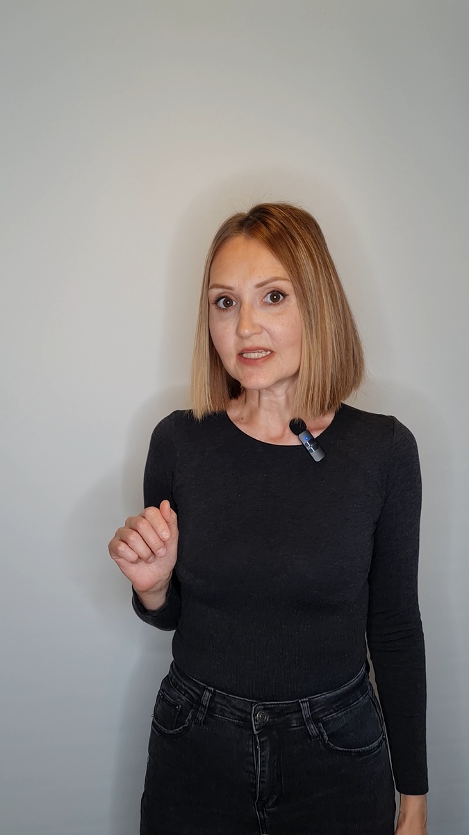 Здесь у меня мелирование, я корректирую оттенок осветлённых волос с помощью тонирующего красителя Игора Вибранс. Способ написала ниже.