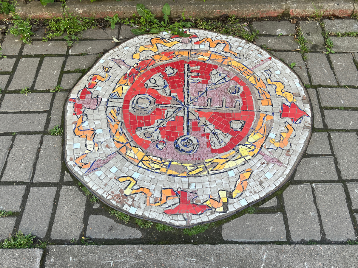 «Мозаичный дворик», Санкт-Петербург. Фото автора. Листайте галерею, чтобы увидеть больше