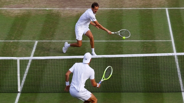    Даниил Медведев и Ян-Леннард Штруфф. Reuters