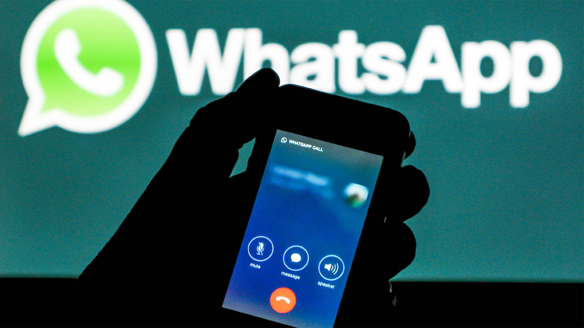 Американский бизнесмен Илон Маск предупредил о рисках использования WhatsApp. По словам миллиардера, мессенджер не является безопасным с точки зрения защиты пользовательских данных.