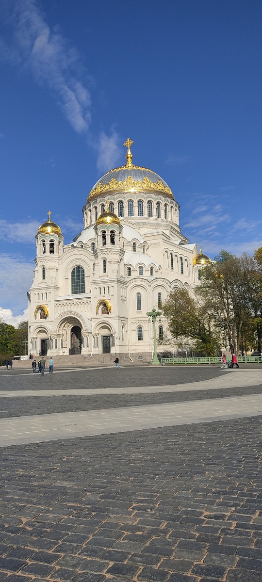 Внутреннее убранство храма делает его особенным. 