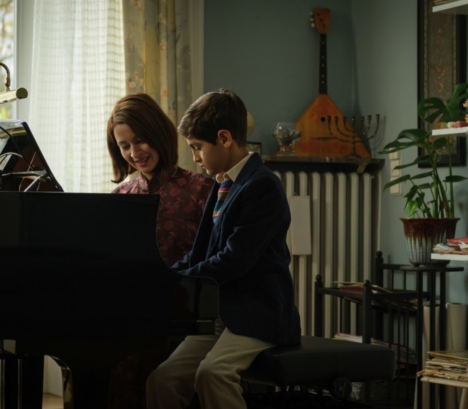 Кадр из фильма "Золото Рейна".