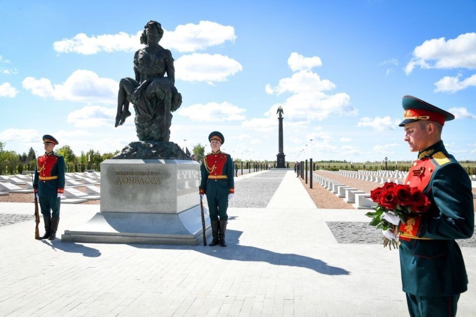    Мемориал "Незаживающая рана Донбасса". Источник: t.me/slavlnr