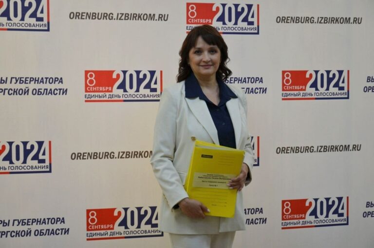    Оксана Набатчикова продолжает участвовать в губернаторских выборах Андрей Севостьянов