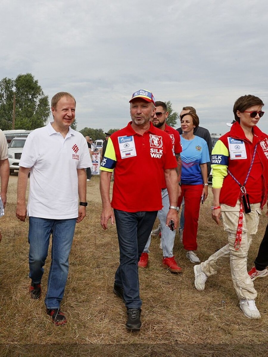    Открытие этапа международного ралли "Шелковый путь" в Алтайском крае. Источник: Антон Федотов