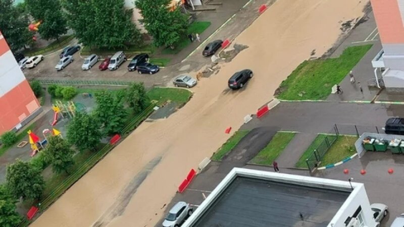     Барнаул после дождя. Инцидент - Барнаул, ВК