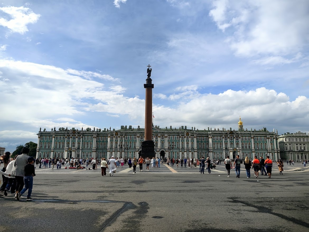 Одна из причин приехать в Петербург