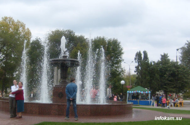    Камышин. Парк имени Комсомольцев-добровольцев