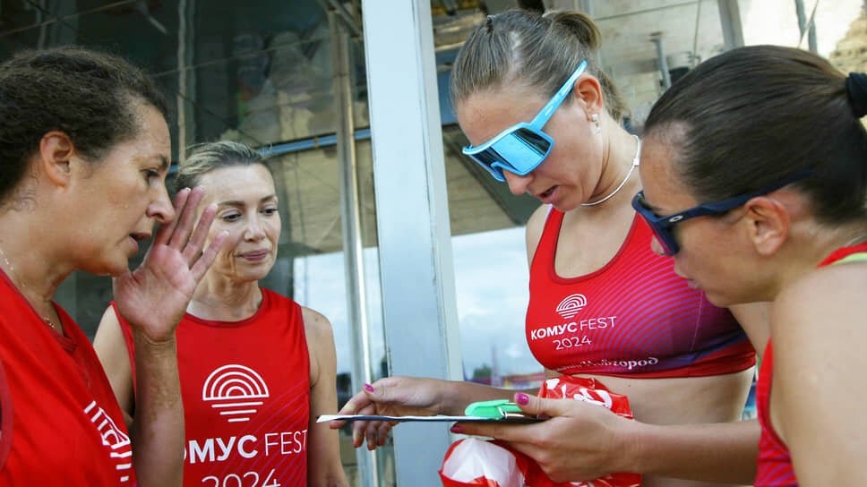Согласование расписания соревнований. Фото: Роман Яровицын / Коммерсантъ