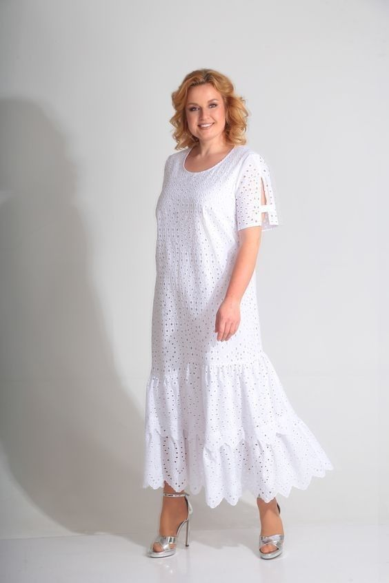 Белые платья – это элегантность и стиль, но также это комфорт в жаркие летние дни.