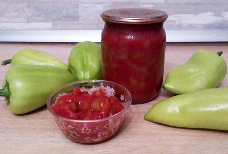 Лечо из болгарского перца с томатной пастой