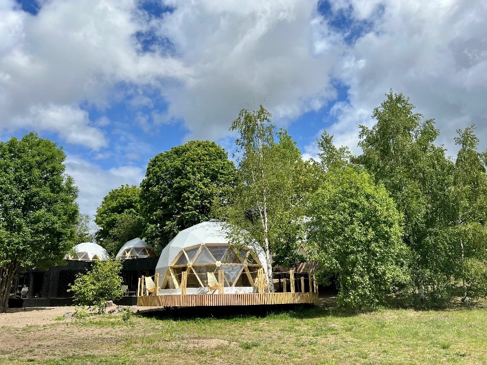 Глэмпинг вид снаружи