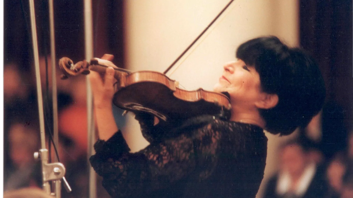 © courtesy of archive Liana Isakadze