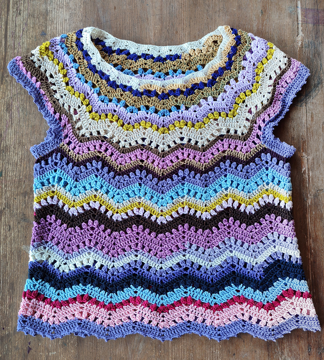 Кофточка крючком в стиле миссони