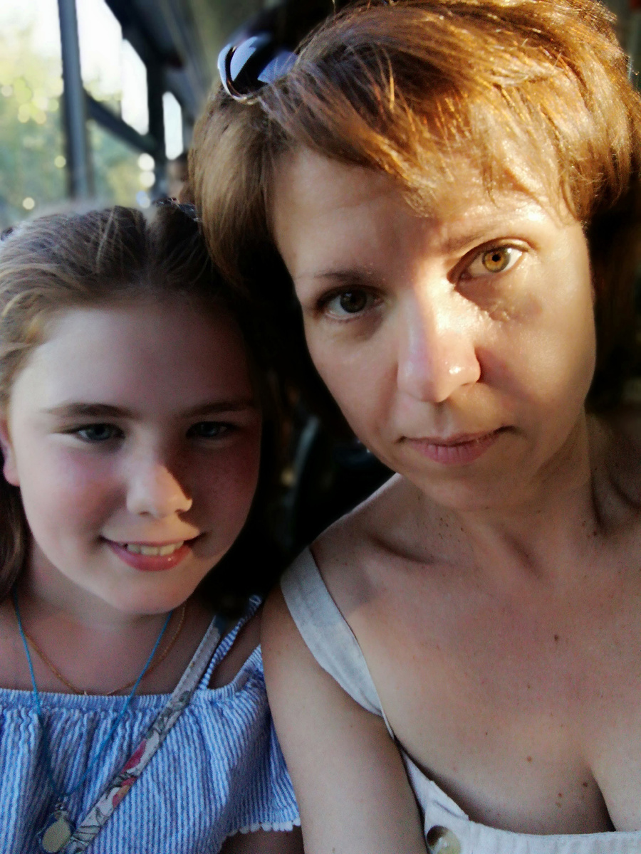 Это мы в Венгрии. Жаль, что уже не актуально, я бы написала, как здорово мы проводили время в термах и аквапарках!