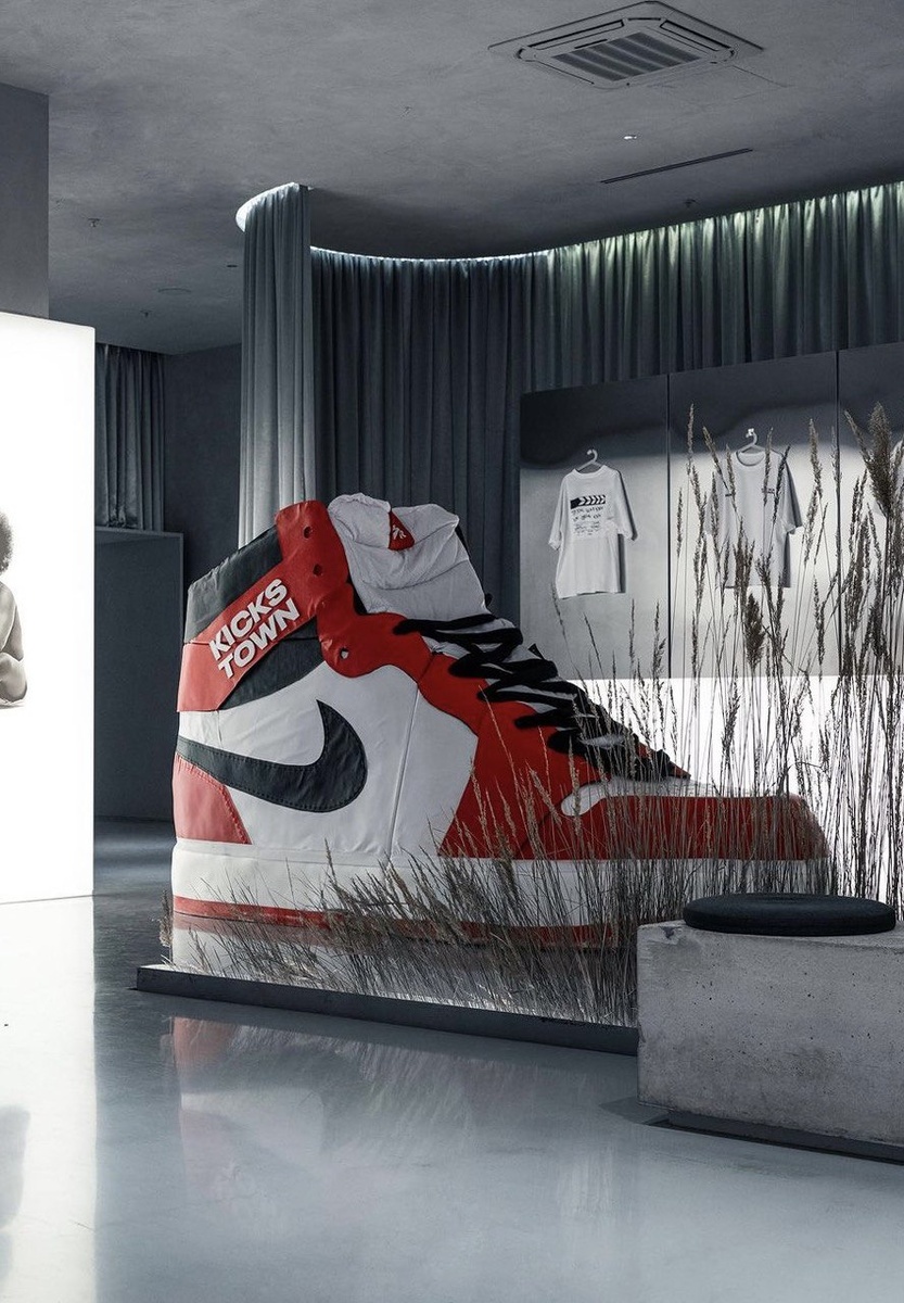  «Мираж» Х KICKS TOWN, арт-объект