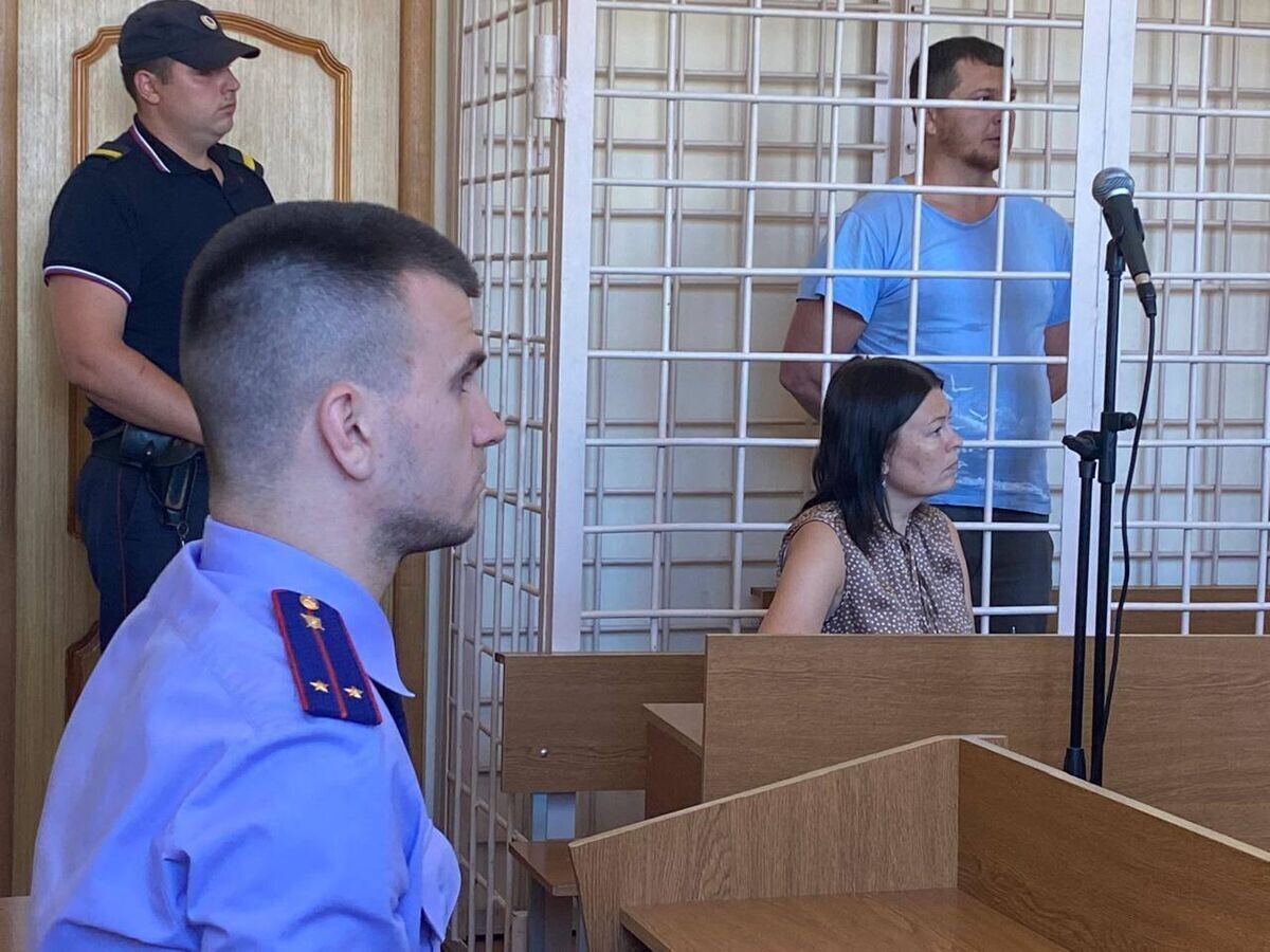    Житель Курска, пытавшийся сжечь заживо своего сына в зале суда© Фото : Прокуратура Курской области/Telegram