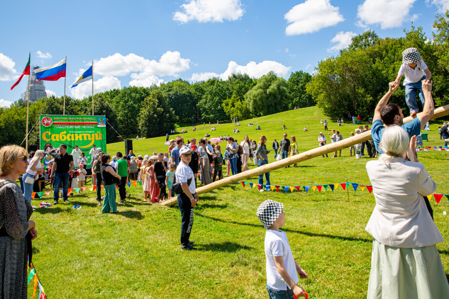 6 июля на территории парка-заповедника «Коломенское» прошел общегородской Сабантуй – традиционный праздник тюркских народов.-2