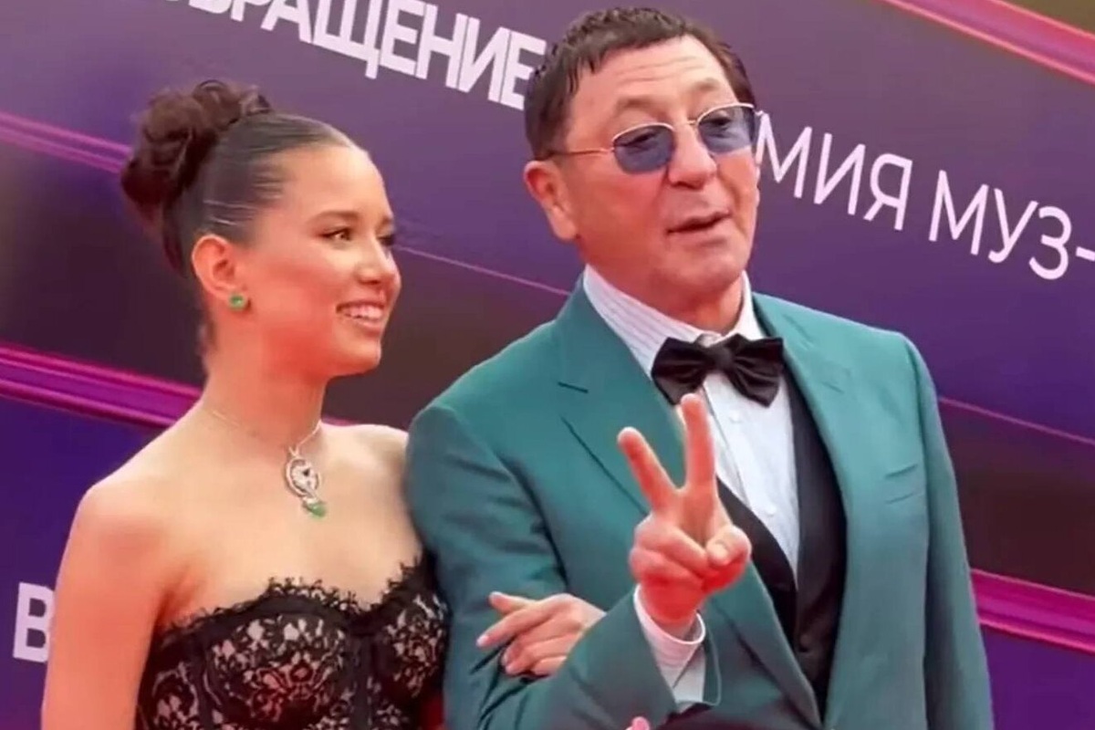     «Слишком велика разница в возрасте. Но мы больше чем дружим»: Григорий Лепс впервые рассказал на ТВ о 18-летней невесте