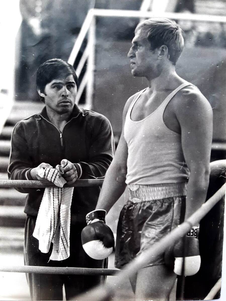 Тренер Н. Бакушев и М. Субботин