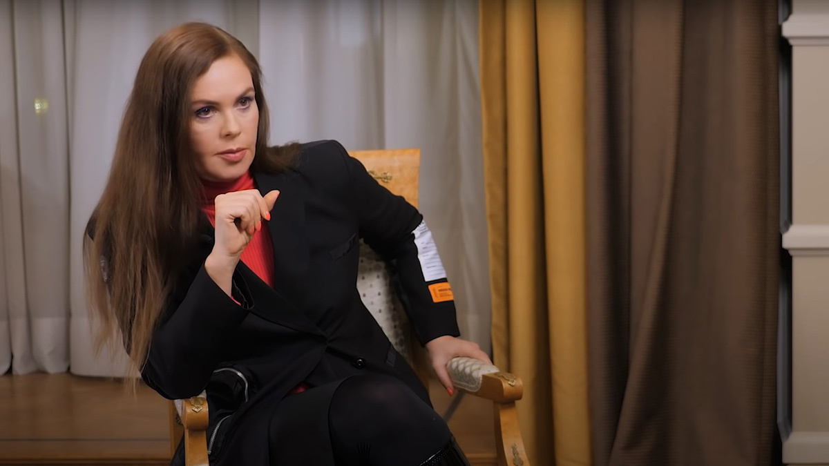 Екатерина работала в прокуратуре, но из-за проблем связанных с профессиональной деятельностью, пришлось подать заявление об уходе