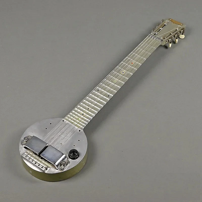 Rickenbacker "Frying Pan" (она же сковородка)