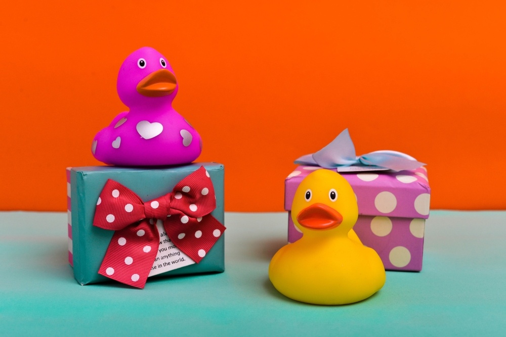 10 необычных корпоративных подарков: удивите и порадуйте своих клиентов и партнеров