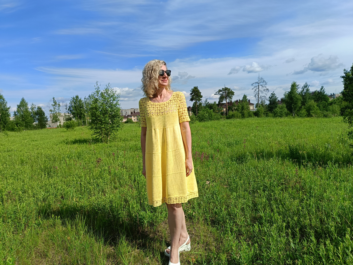 А вот и изделие из этого хлопка. Платье "Солнечное" 