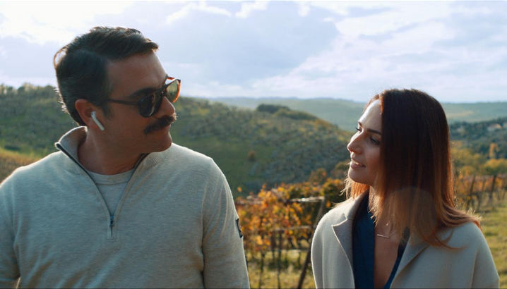 Листайте кадры.