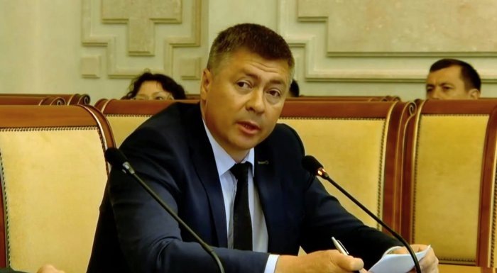 Сергей Ахапов, министр спорта Новосибирской области. Кадр телетрансляции