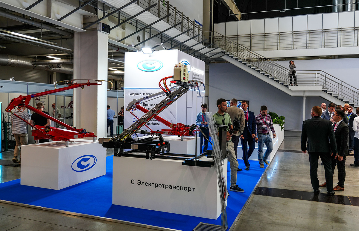 В Екатеринбурге открылась крупнейшая в России промышленная выставка Иннопром 2024.