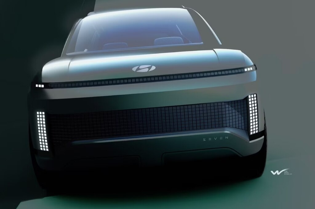 В конце 2021 года компания Hyundai представила новый кроссовер Ioniq Seven Concept. Эта модель скоро превратится в серийный автомобиль.
