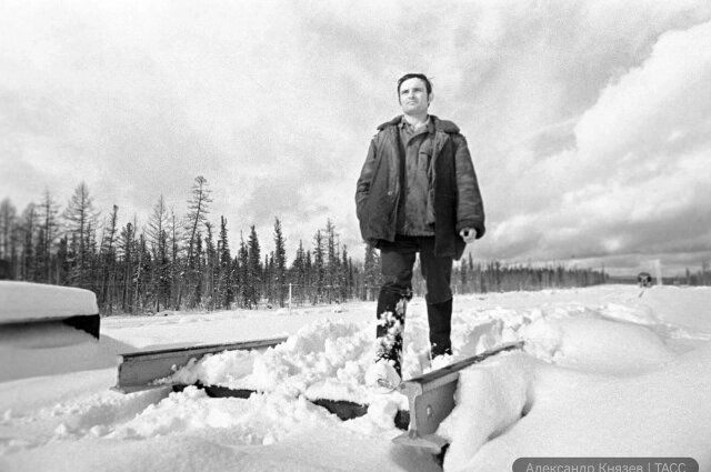    В 1974 году Аксенов приехал строить дорогу века. Фото: Из личного архива/ Вячеслав Аксенов