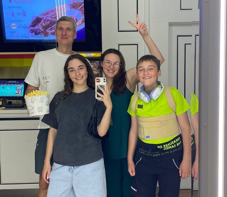 Это мы семьей недавно ходили на мультфильм «Головоломка-2». Оценила и как зритель, и как психолог! Не буду раскрывать сюжет, но  очень рекомендую к просмотру! 👏 Яркие эмоции обеспечены на целый день.