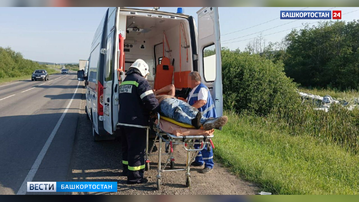    В Башкирии столкнулись грузовик с иномаркой, пострадали два человека