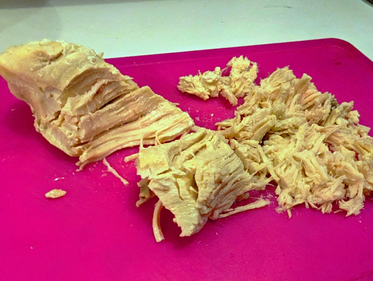 Куриное мясо (отварное филе)