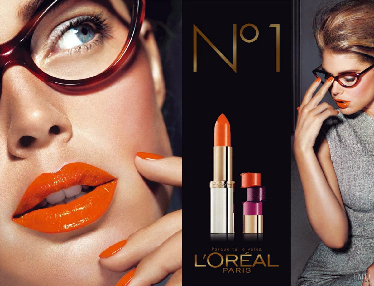 L'Oréal Paris объявляет: "Будь ярче, чем твой рабочий день, с оранжевой помадой, которая заставит всех забыть про цифры на экране!" 