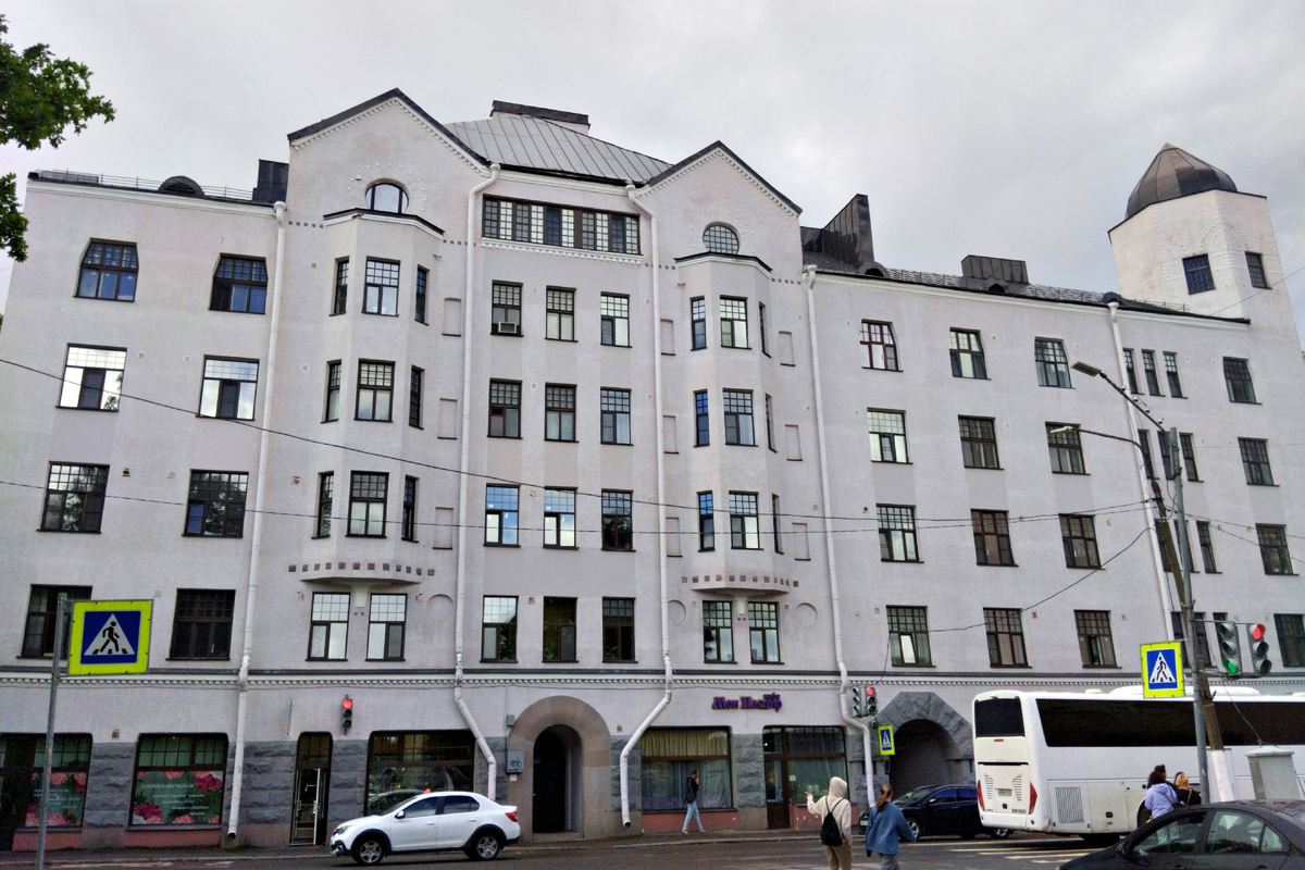 кафе "Монплезир" Ленинградское шоссе, 1