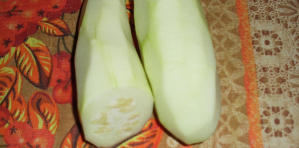 Очищенный кабачок. Личное фото автора канала Житейская проза