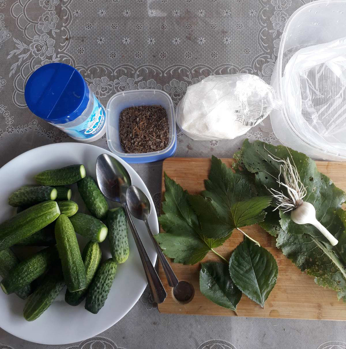 Малосольные огурцы: ингредиенты - моё фото