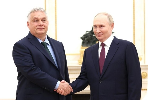    Премьер-министр Венгрии Виктор Орбан, президент РФ Владимир Путин