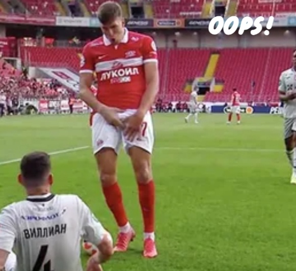 Это Соболев в его "лучших традициях большого футболиста"😱